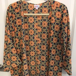 Lularoe Lindsay Top NWT